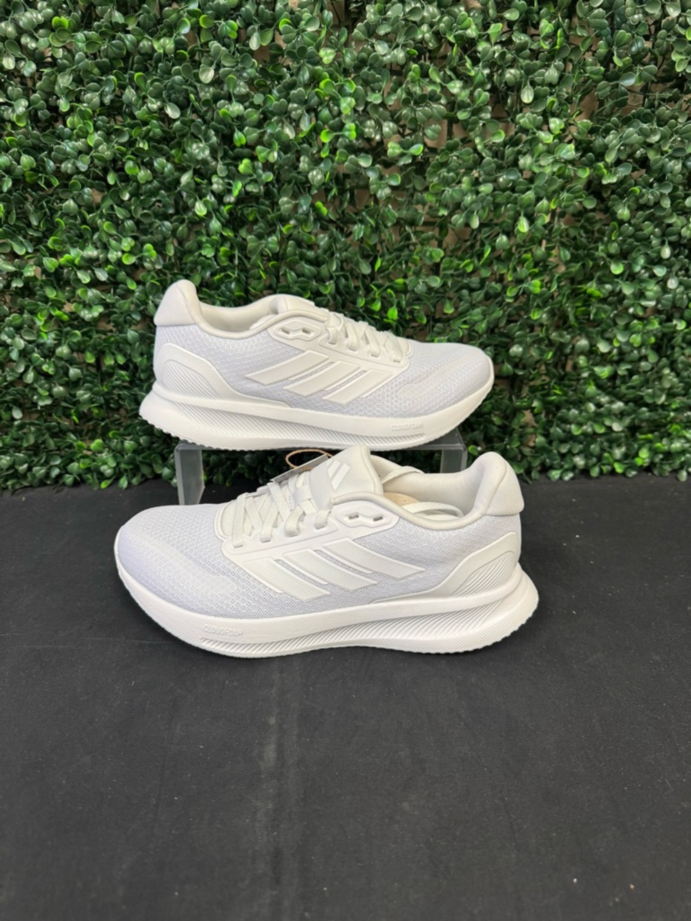 Adidas RUNFALCON 5 RUNNING SHOES - W6 - Picture 1 of 10